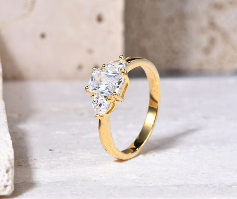 S925 Silver  Corundum Inlaid Gemstone Ring.