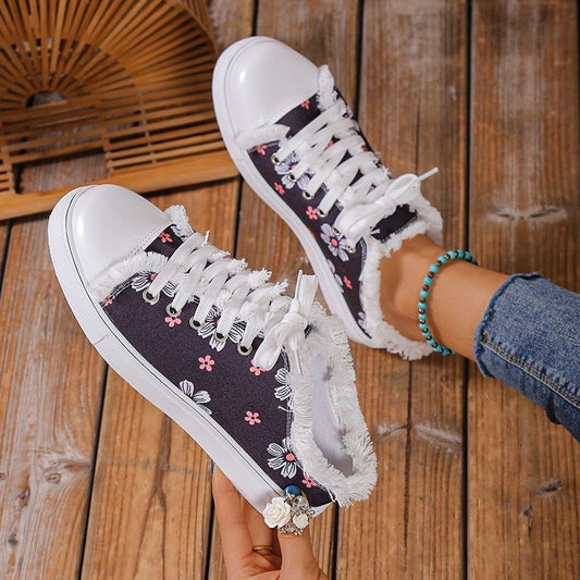 Spring And Autumn New Casual All-match Flat Lace-up Plus Size Low-top Canvas Shoes For Women.