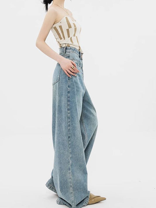 Women's Worn Looking Washed-out Wide-leg Jeans.