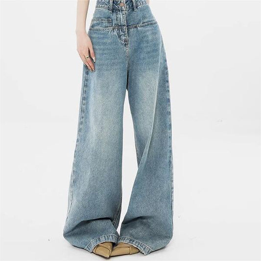 Women's Worn Looking Washed-out Wide-leg Jeans.